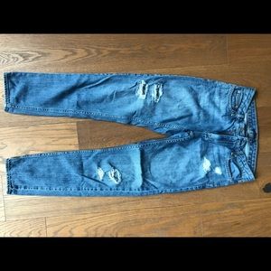 High waisted boyfriend jeans